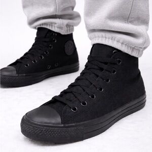 Converse All Star HighTop size 3Y